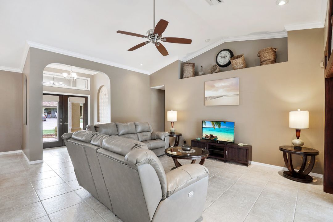 5327 SW 21st Pl, Cape Coral, FL 33914