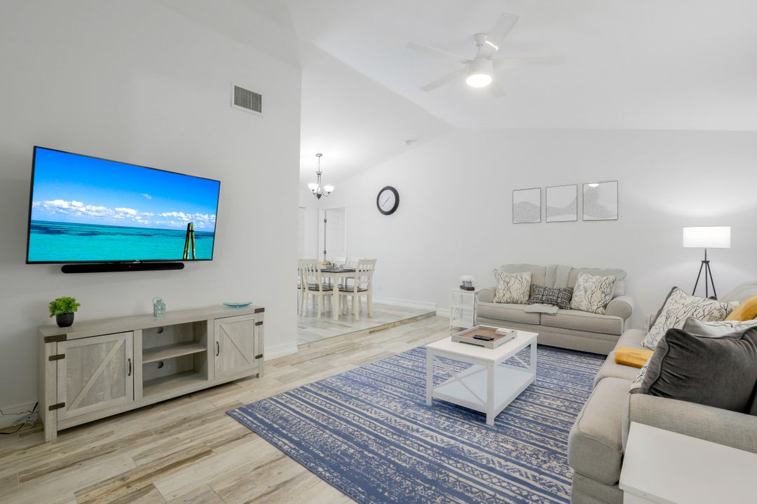 432 Mohawk Pkwy, Cape Coral, FL 33914