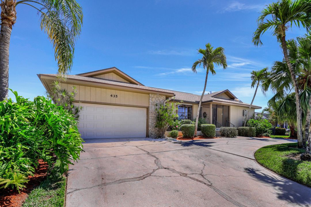 435 Nassau Ct, Marco Island, FL 34145