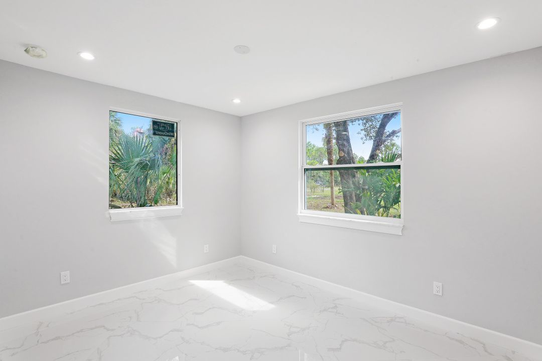 241 12th St SE, Naples, FL 34117