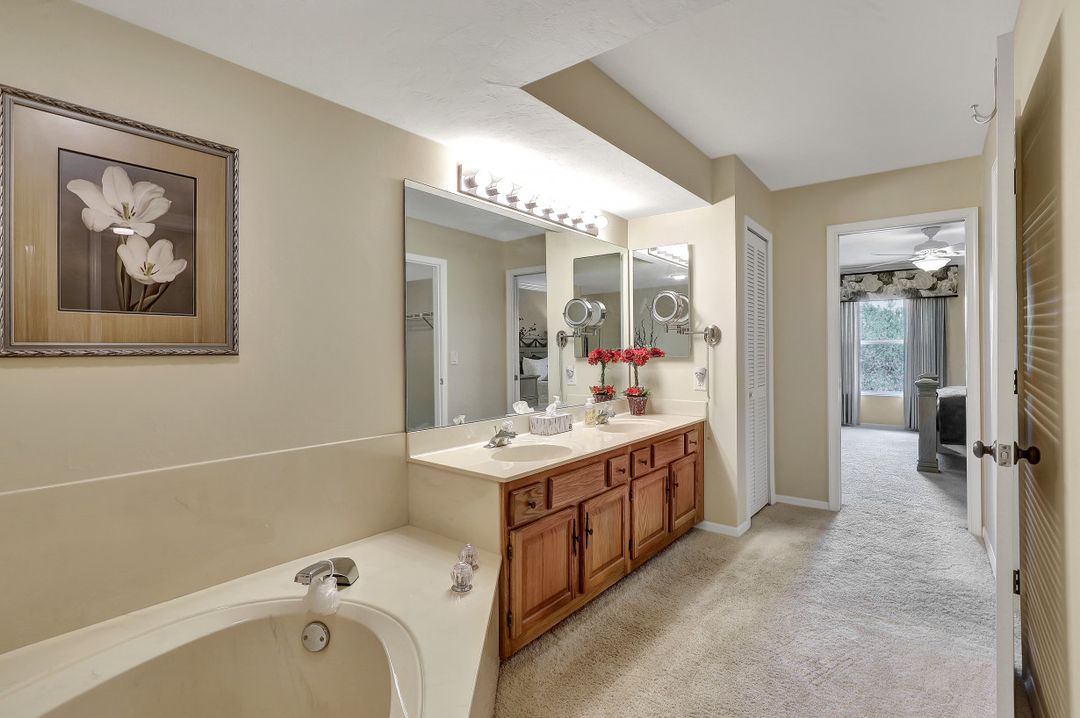 26930 Wedgewood Dr #402, Bonita Springs, FL 34134