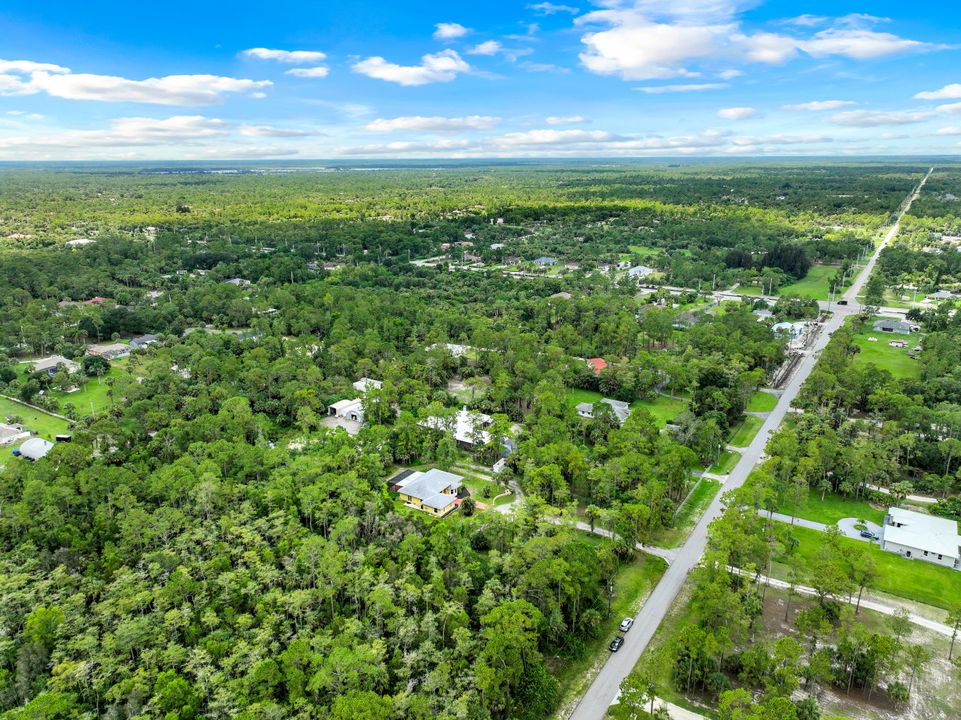 180 23rd St NW, Naples, FL 34120