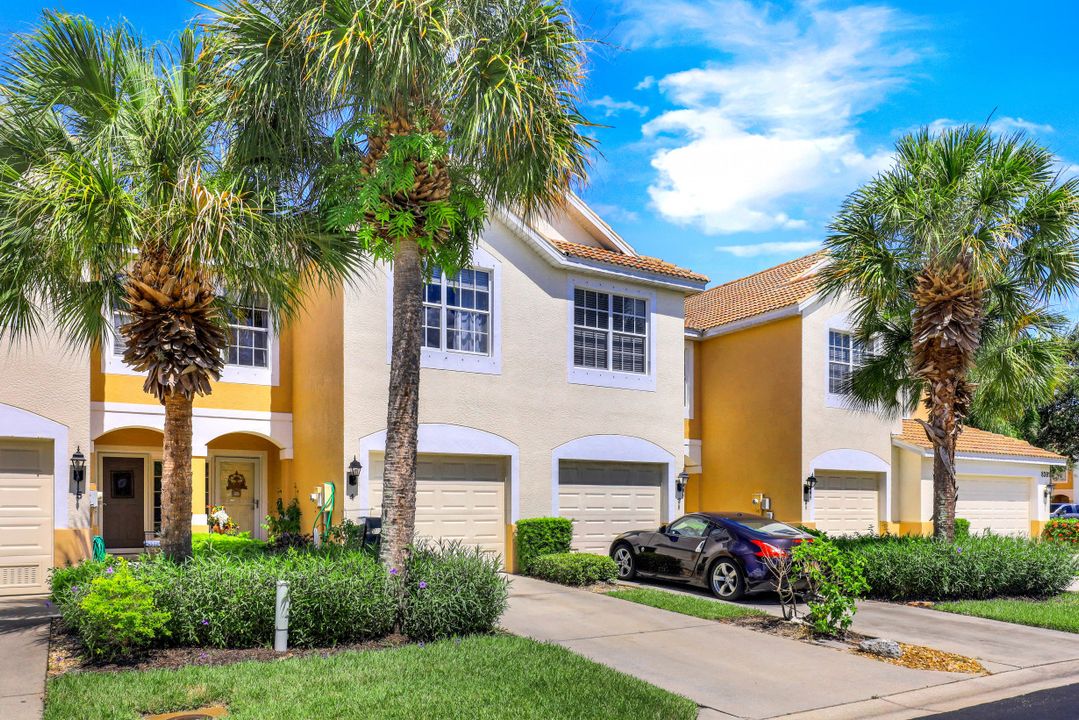 8381 Village Edge Cir  #4, Fort Myers, FL 33919