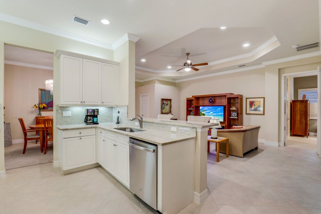 3050 Hudson Ter, Naples, FL 34119