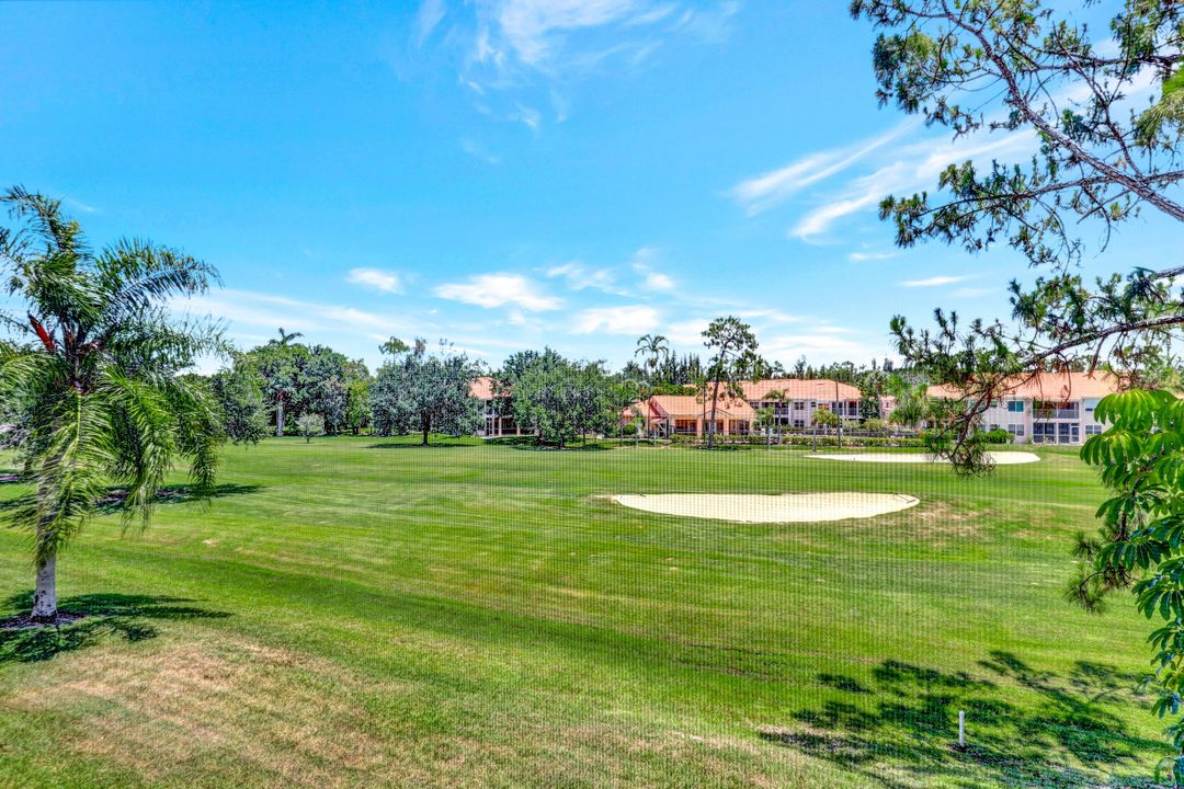 190 Turtle Lake Ct #203, Naples, FL 34105