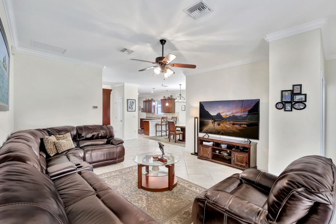 9577 Mirada Blvd, Fort Myers, FL 33908