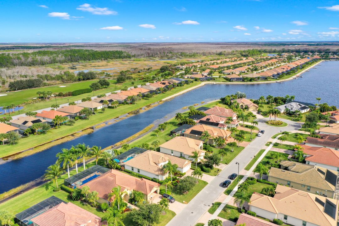 9403 Copper Rock Ct, Naples, FL 34120