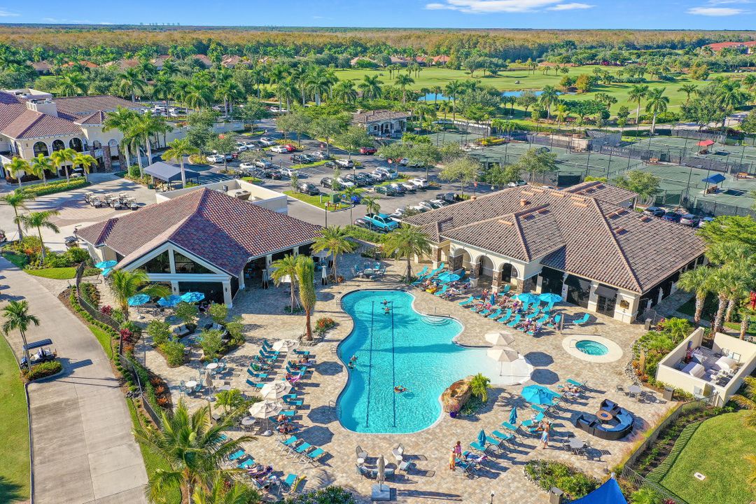 10498 Smoke House Bay Dr #201, Naples, FL 34120