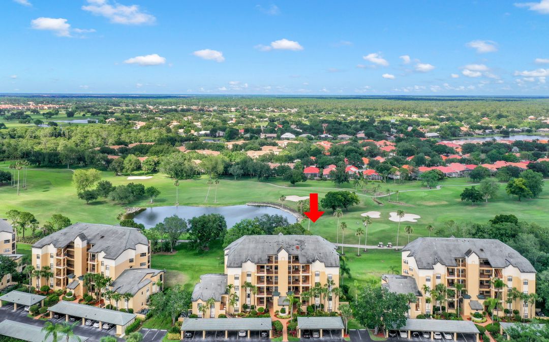 220 Vintage Cir #205, Naples, FL 34119