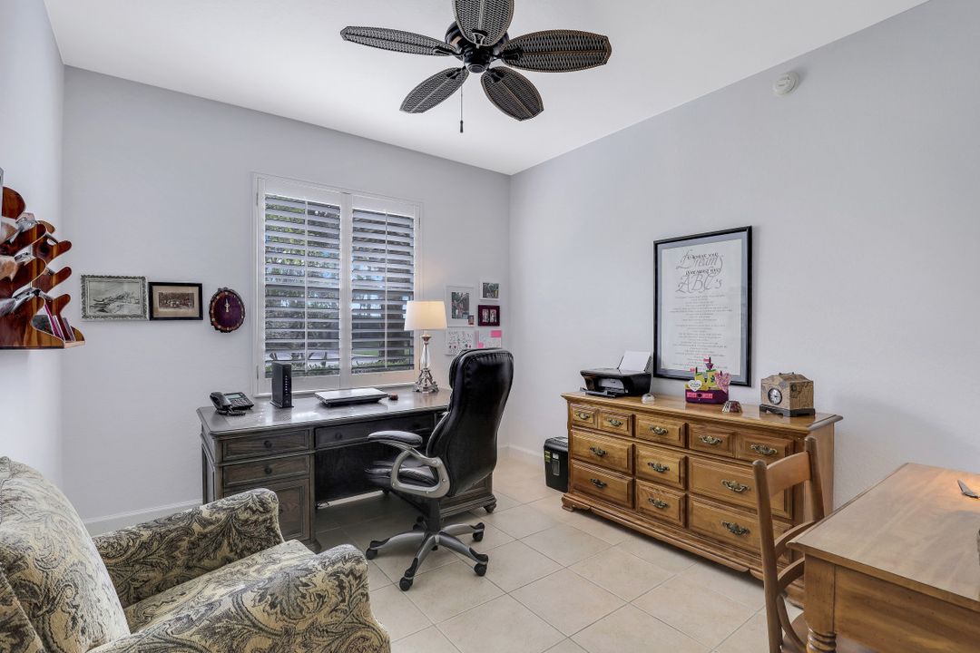 6864 Ascot Dr #102, Naples, FL 34113