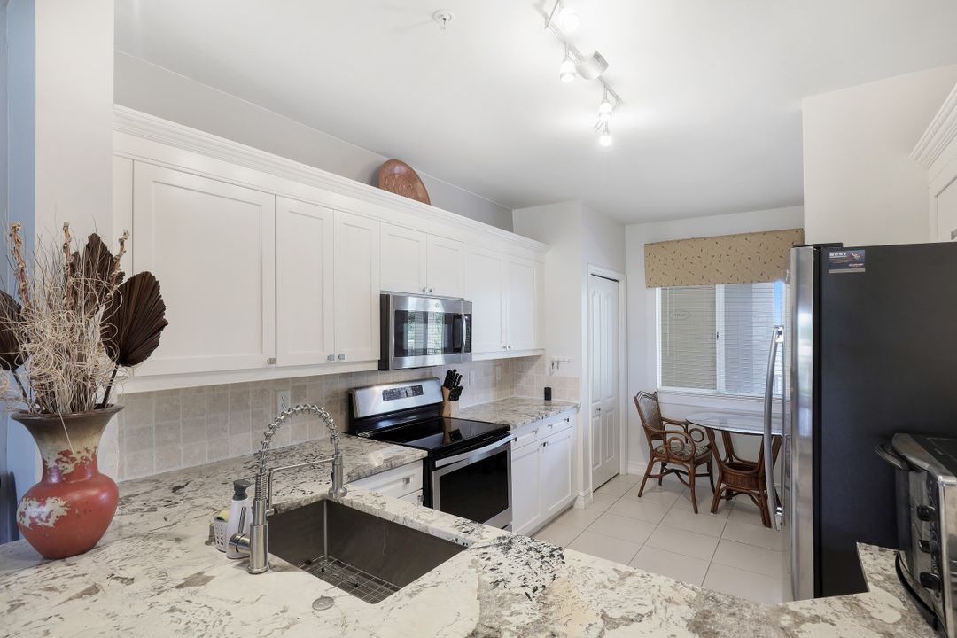 7839 Regal Heron Cir #303, Naples, FL 34104