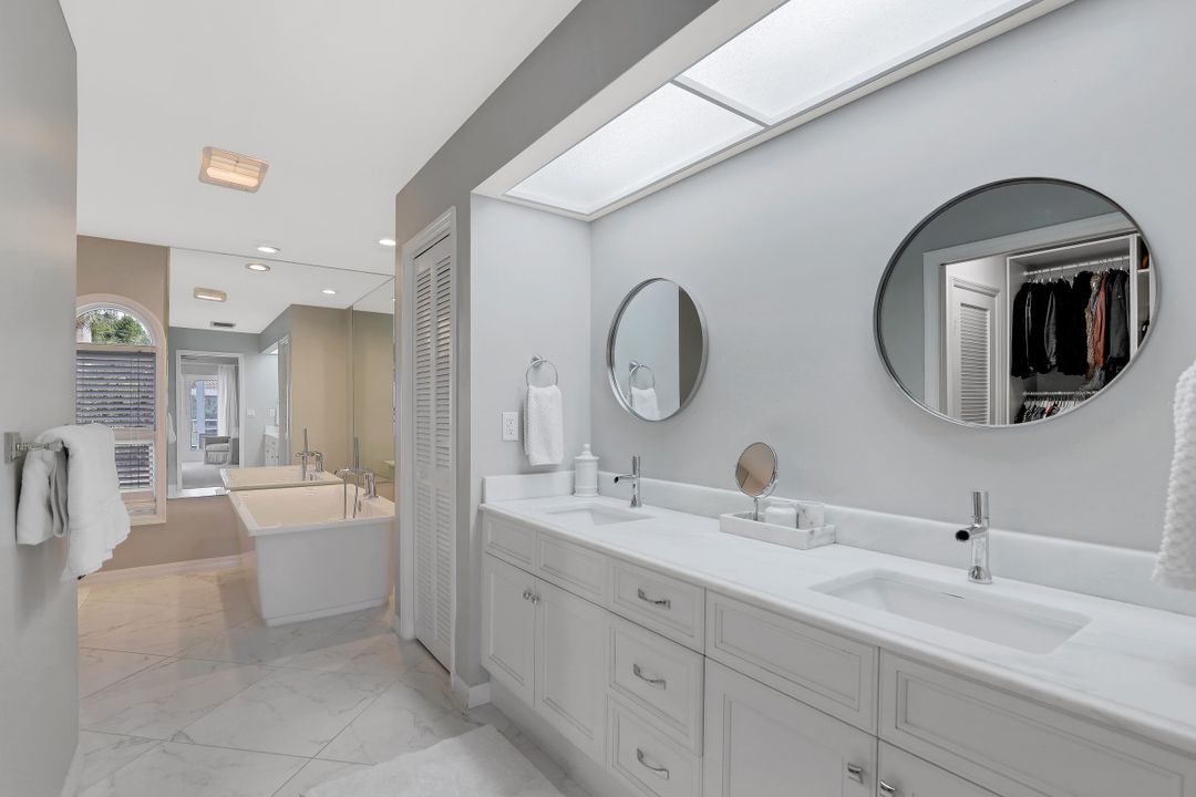 1161 Twin Oak Ct, Marco Island, FL 34145