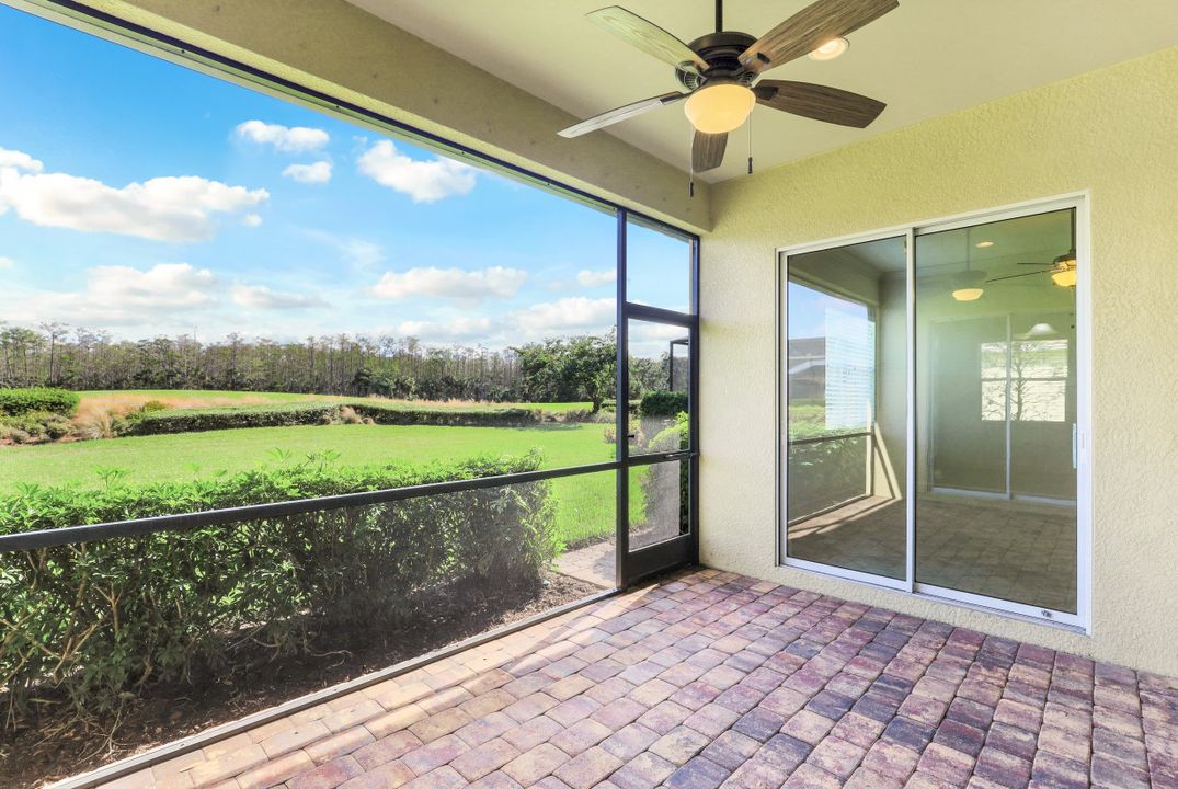 9106 Limestone Ln, Naples, FL 34120