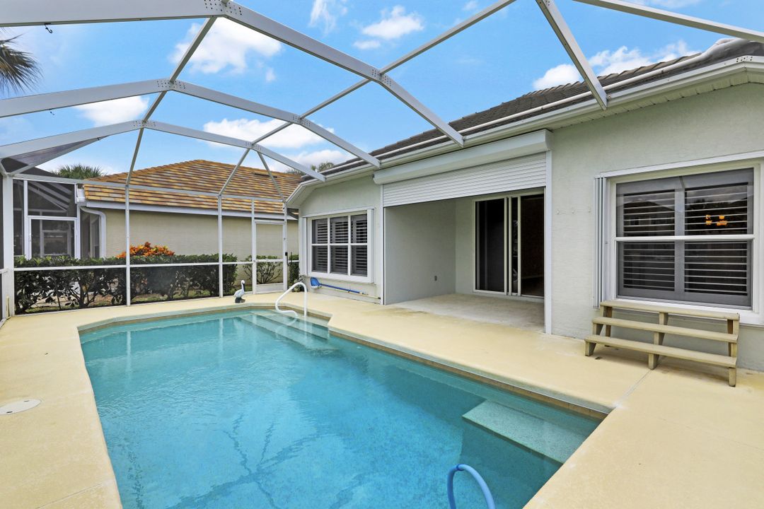 2435 Woodbourne Pl, Cape Coral, FL 33991