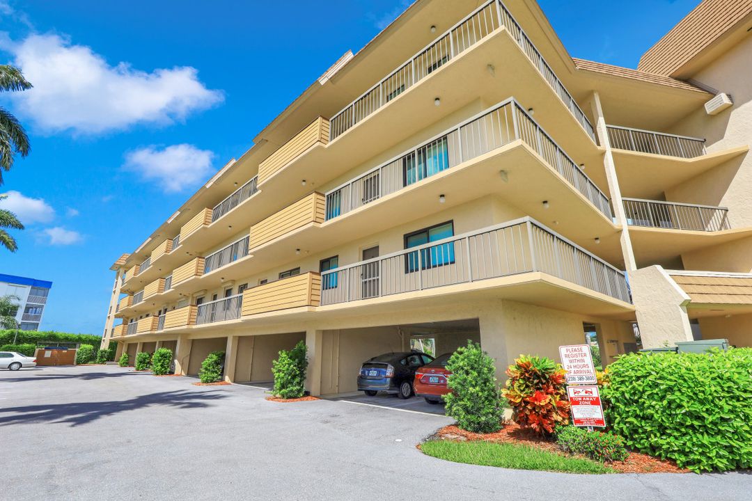 730 W Elkcam Cir #203, Marco Island, FL 34145