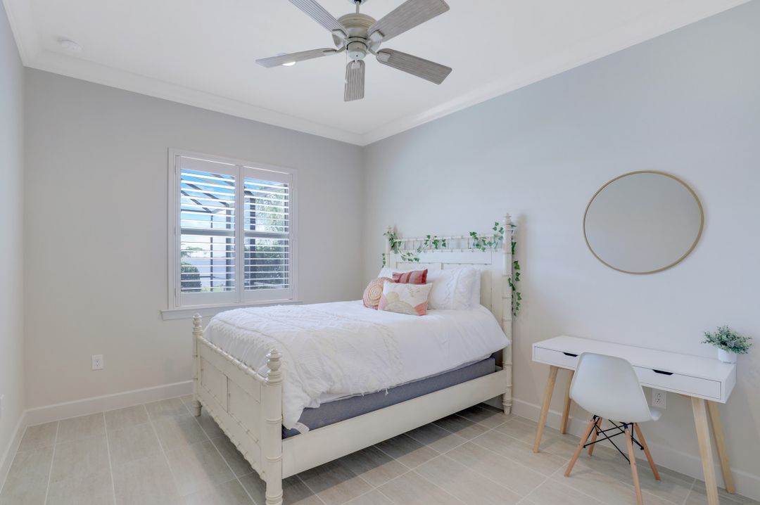 9273 Quarry Dr, Naples, FL 34120