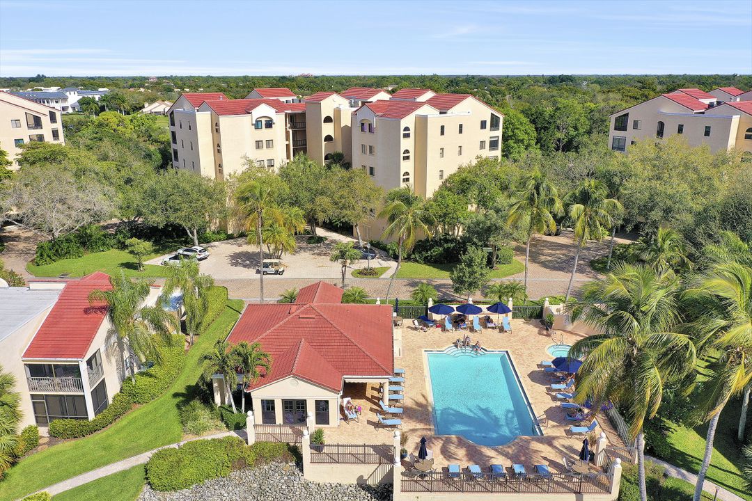 6510 Valen Way #B-302, Naples, FL 34108