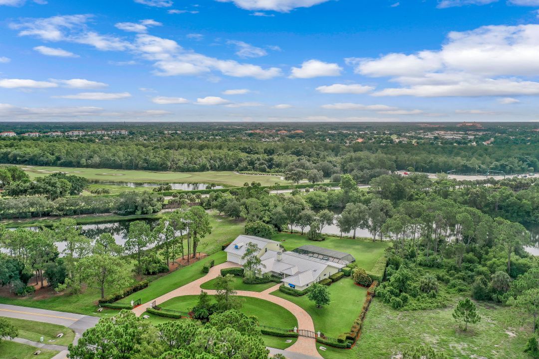 762 Hickory Rd, Naples, FL 34108