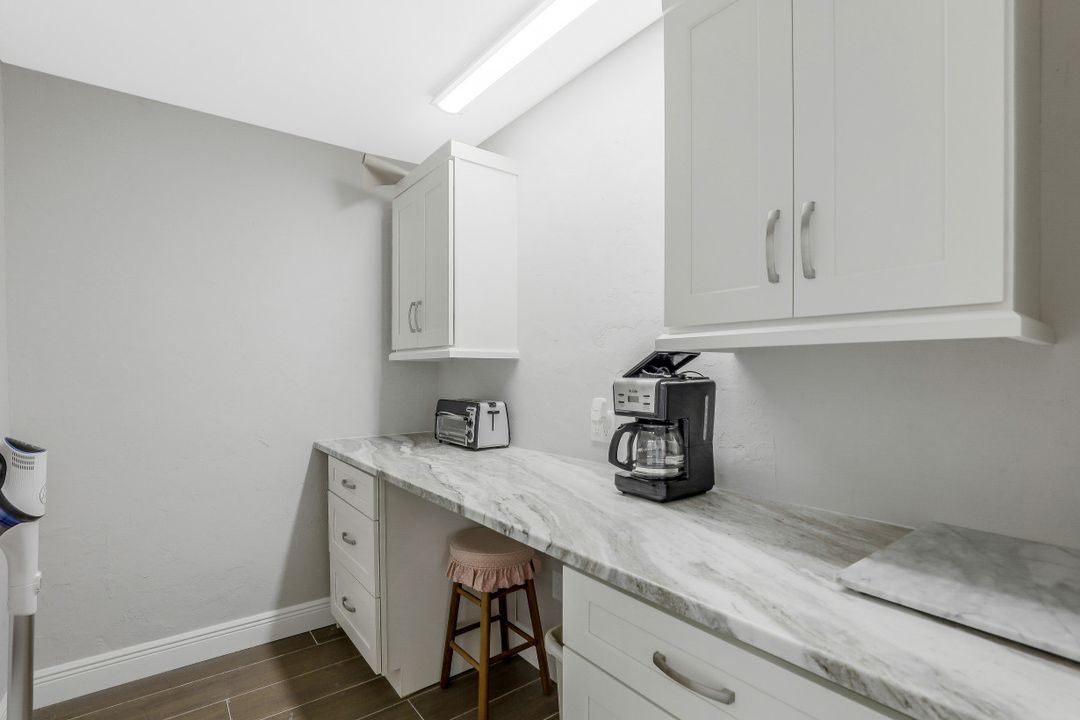 166 Hollyhock Ct, Marco Island, FL 34145