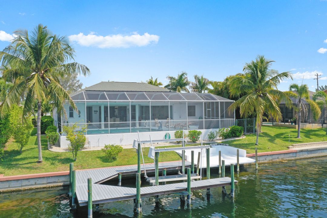 2108 SW 40th Terrace, Cape Coral, FL 33914