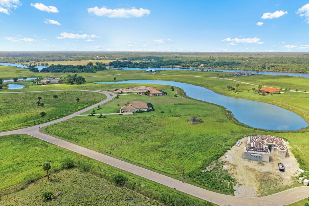 2040 Newcomb Ct, Alva, FL 33920