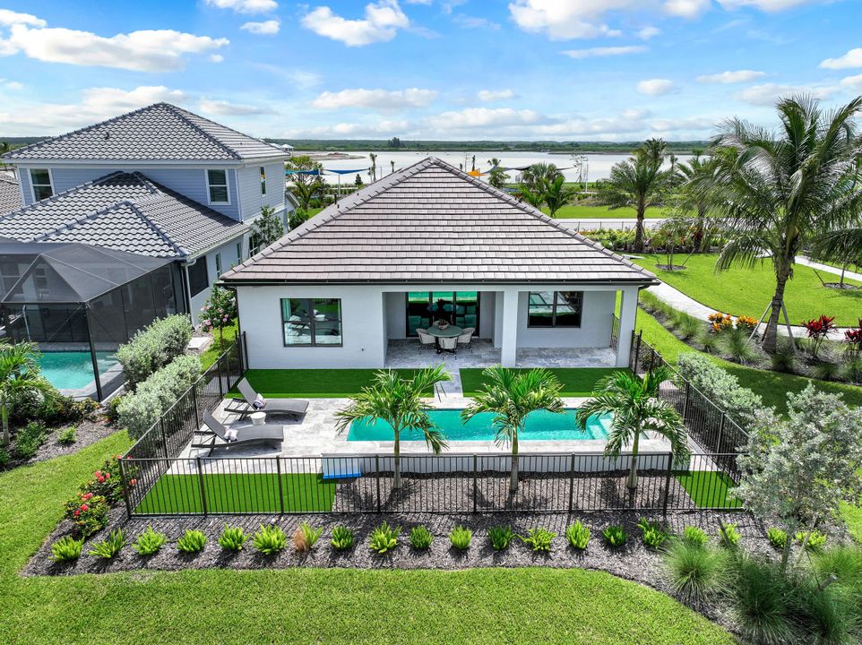 4056 SkySail Drive, Naples, FL 34120