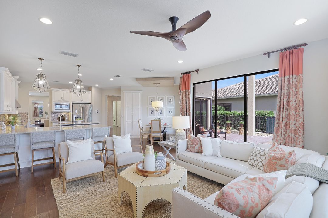 11784 Meadowrun Cir, Fort Myers, FL 33913