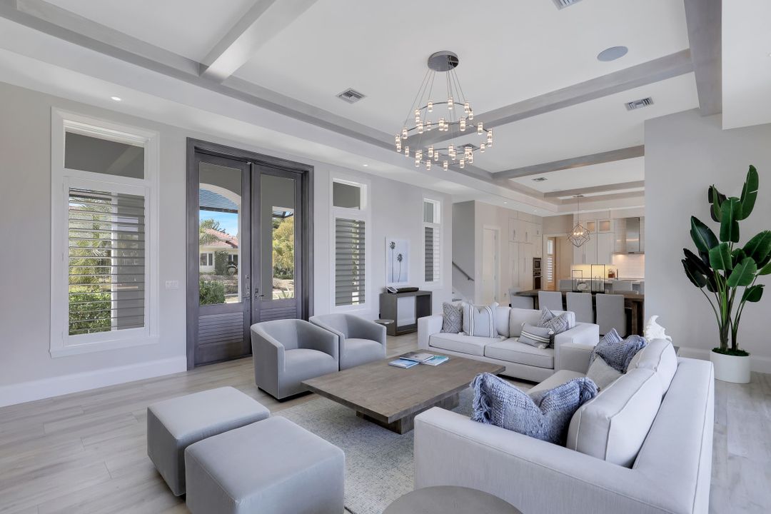 1061 Dana Ct, Marco Island, FL 34145