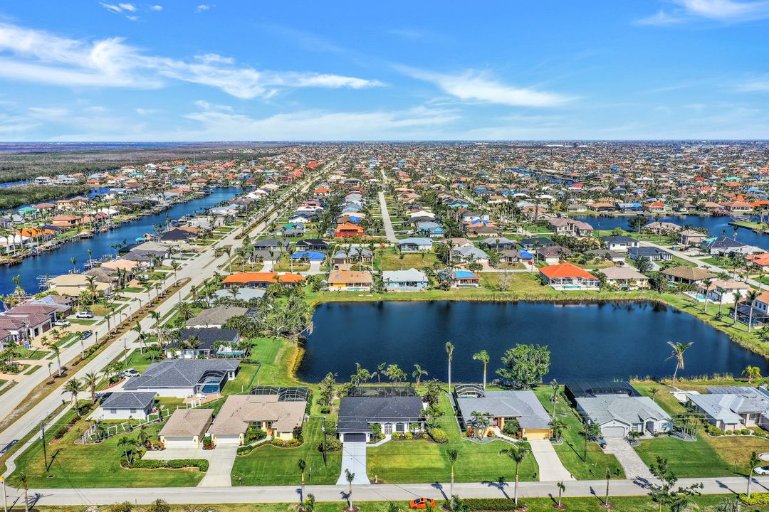 2715 El Dorado Pkwy W, Cape Coral, FL 33914