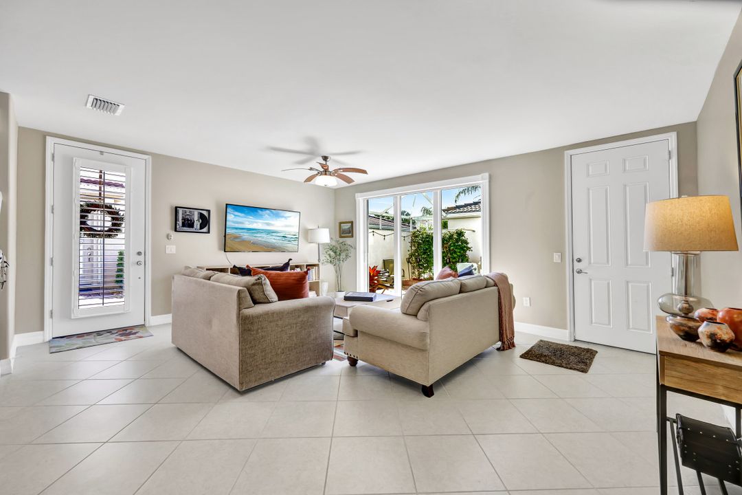 15247 Laughing Gull Ln, Bonita Springs, FL 34135