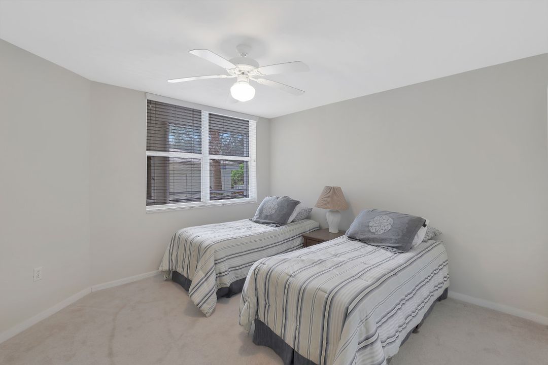 285 Naples Cove Dr #1106, Naples, FL 34110