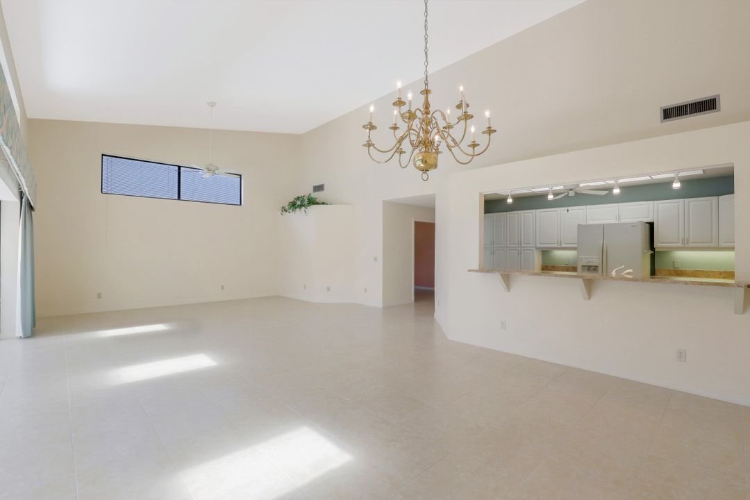 178 Cypress View Dr #C-34, Naples, FL 34113