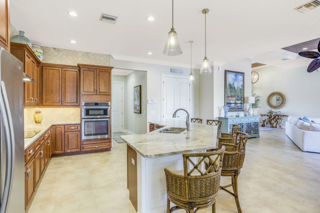 2030 El Dorado Pkwy W, Cape Coral, FL 33914