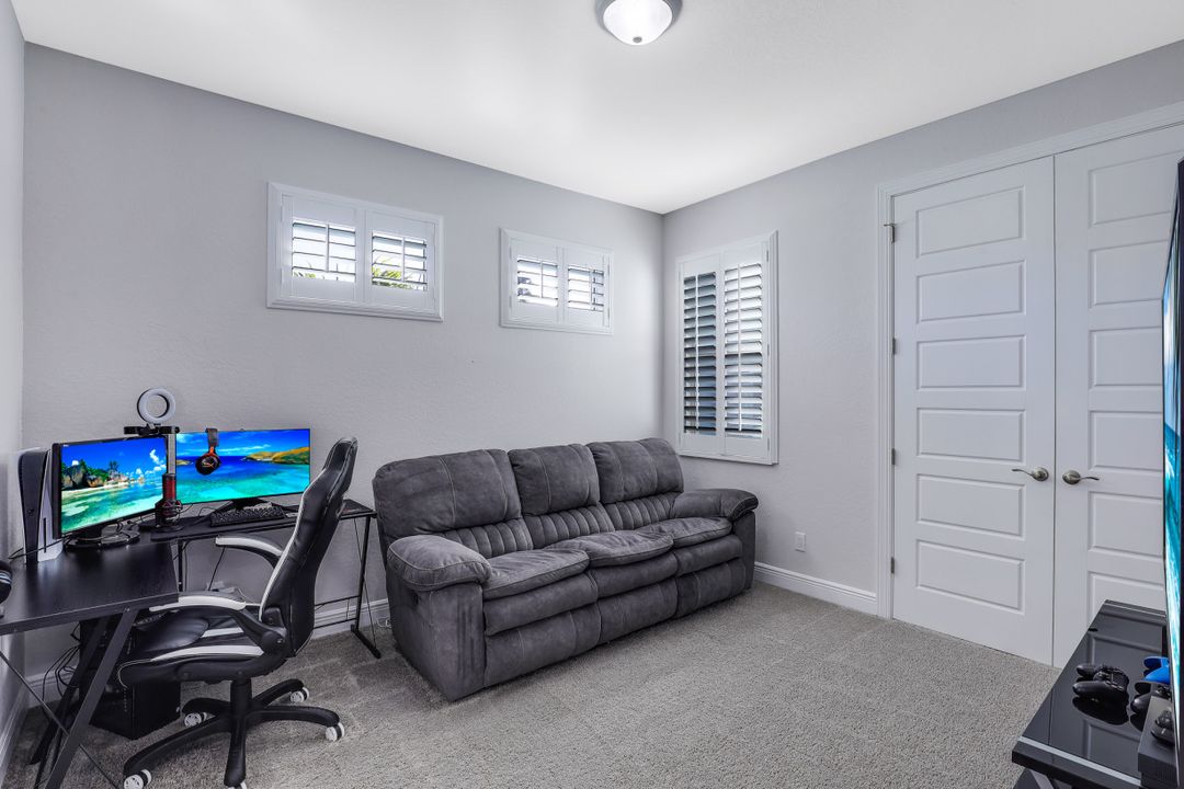 4800 SW 23rd Ave, Cape Coral, FL 33914