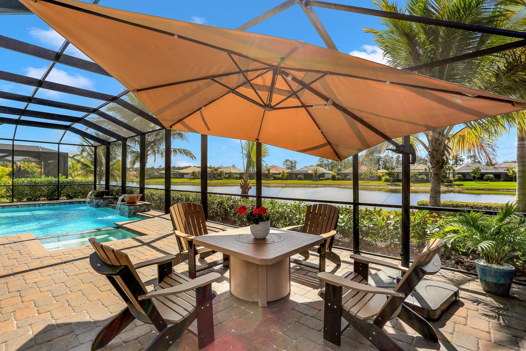 2296 Somerset Pl, Naples, FL 34120