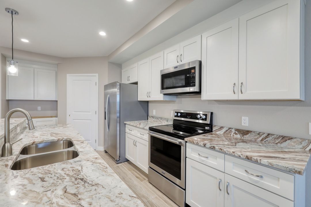 5126 Coronado Pkwy #2H, Cape Coral, FL 33904