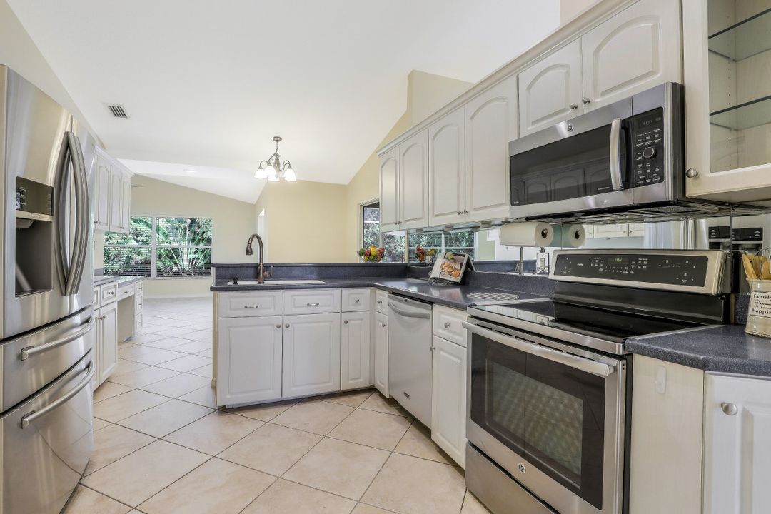 7903 Eagles Flight Ln, Fort Myers, FL 33912