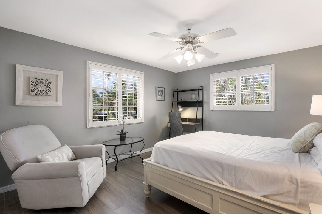 1030 Aqua Ln, Fort Myers, FL 33919