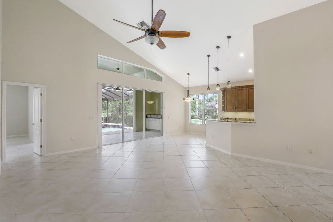 9224 Spring Run Blvd, Bonita Springs, FL 34135