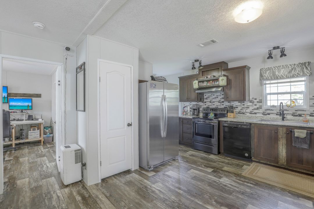 48873 Bermont Rd, Punta Gorda, FL 33982