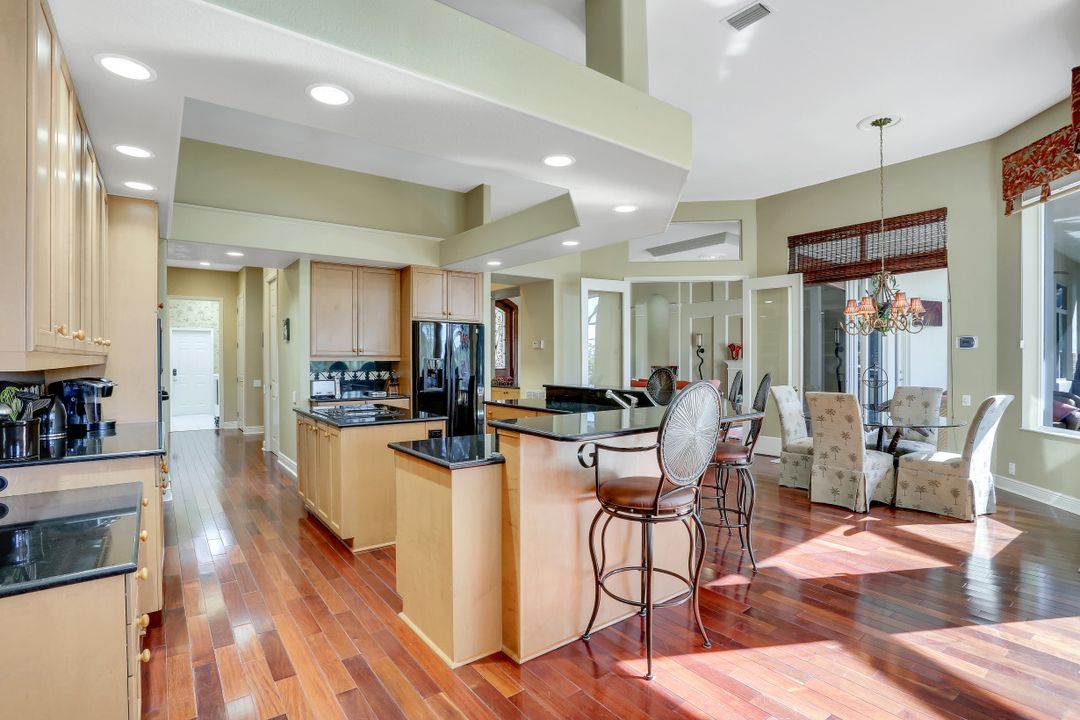 25150 Ridge Oak Dr, Bonita Springs, FL 34134