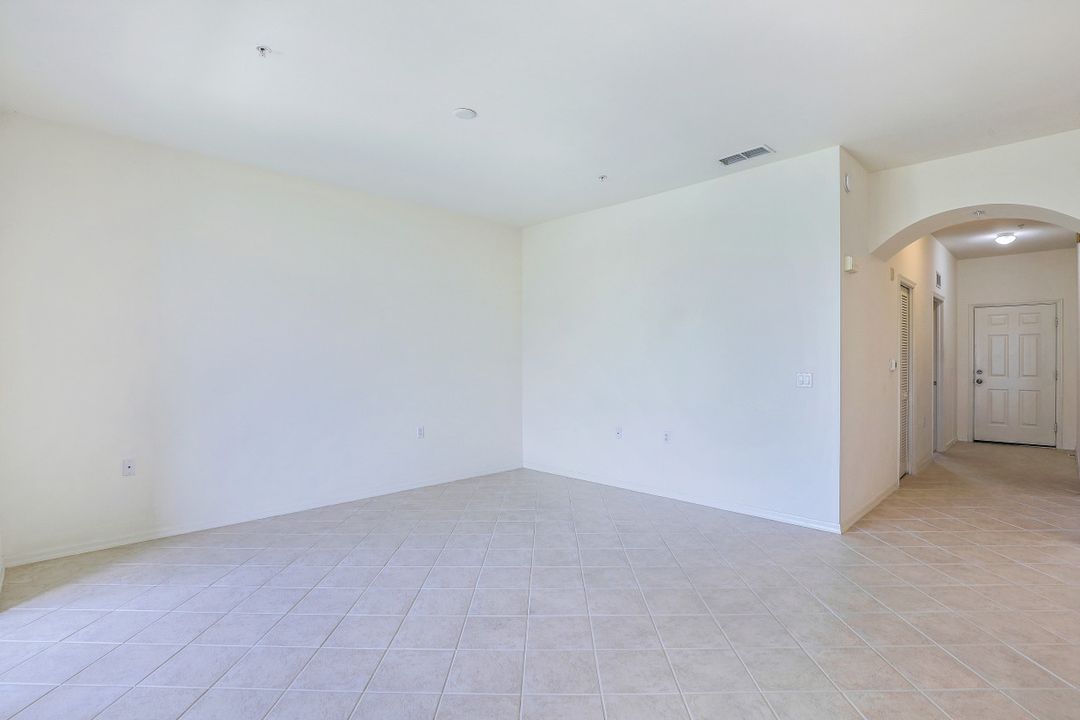 2750 Cypress Trace Cir  #2631, Naples, FL 34119