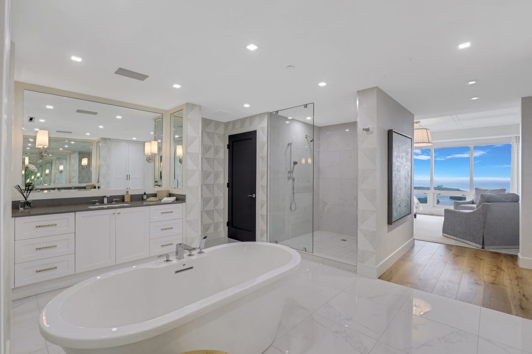 13915 Old Coast Rd #2206, Naples, FL 34110