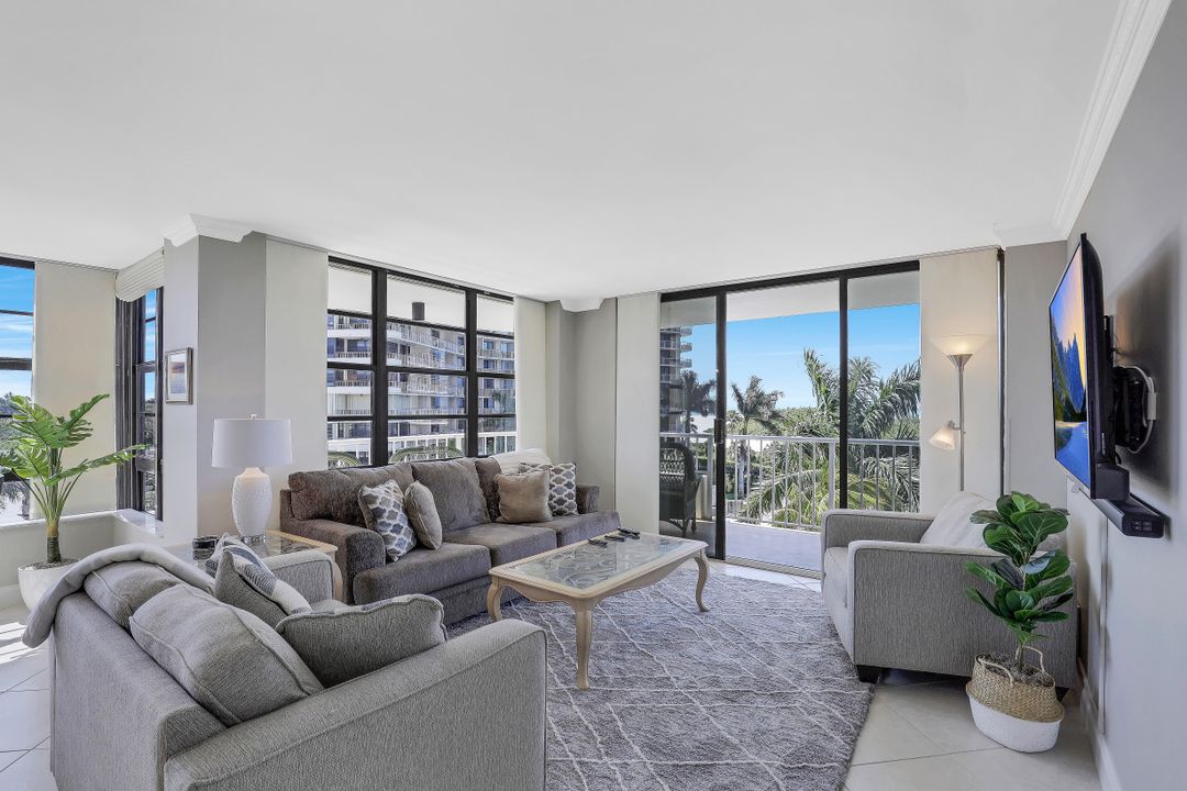 440 Seaview Ct, Marco Island, FL 34145