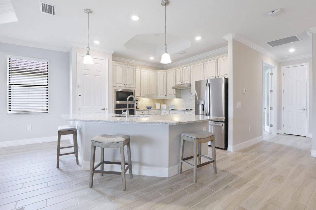 28144 Foxrock Ct, Bonita Springs, FL 34135