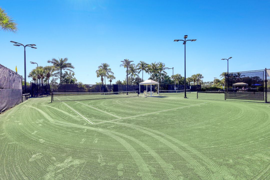 8591 Peppertree Way #205, Naples, FL 34114