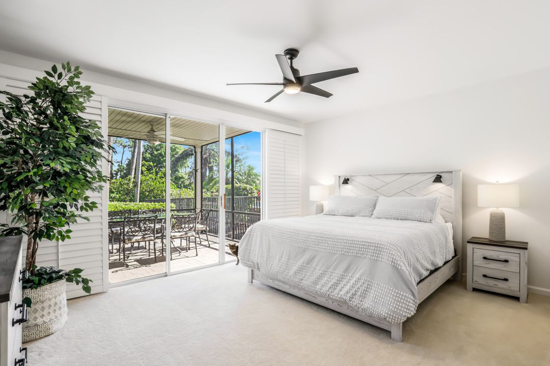 46 Golf Cottage Dr, Naples, FL 34105