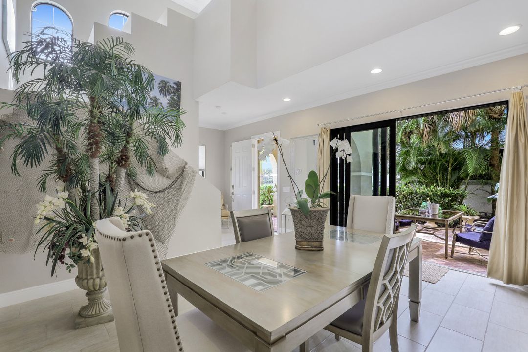 1300 Kendari Terrace, Naples, FL 34113