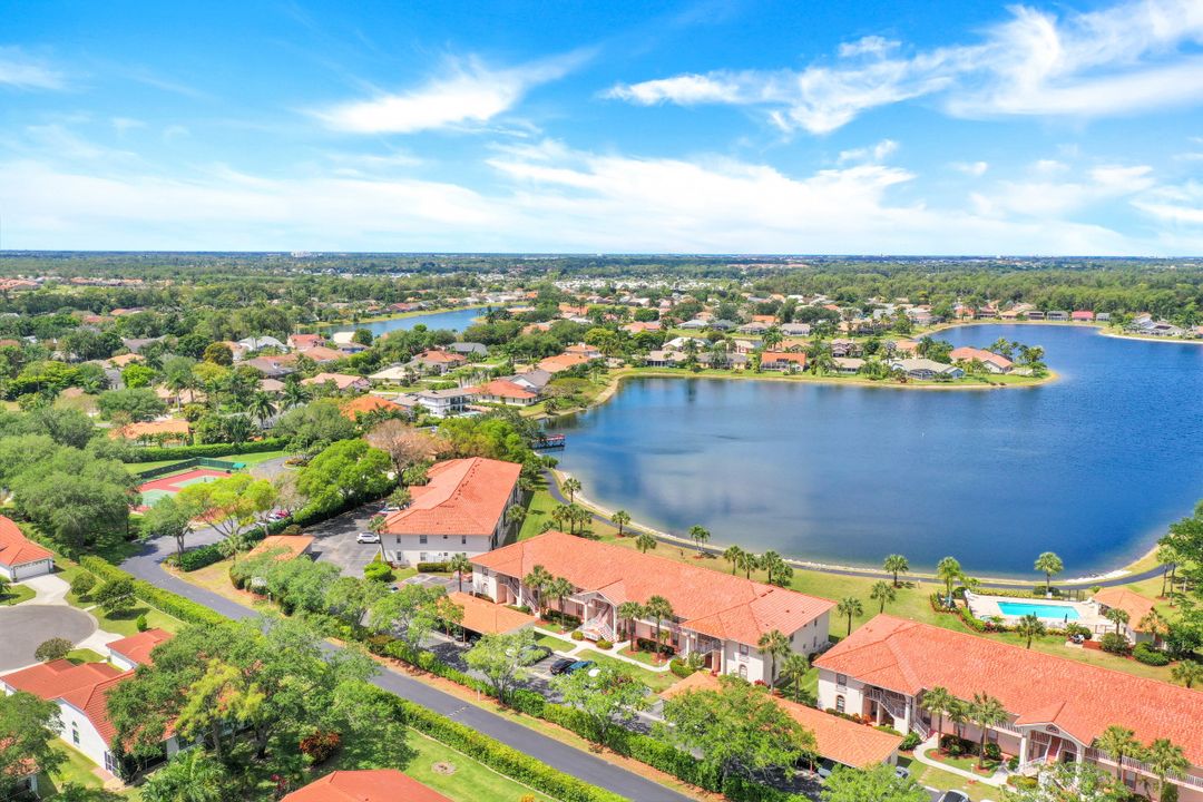 517 Mardel Dr #208, Naples, FL 34104