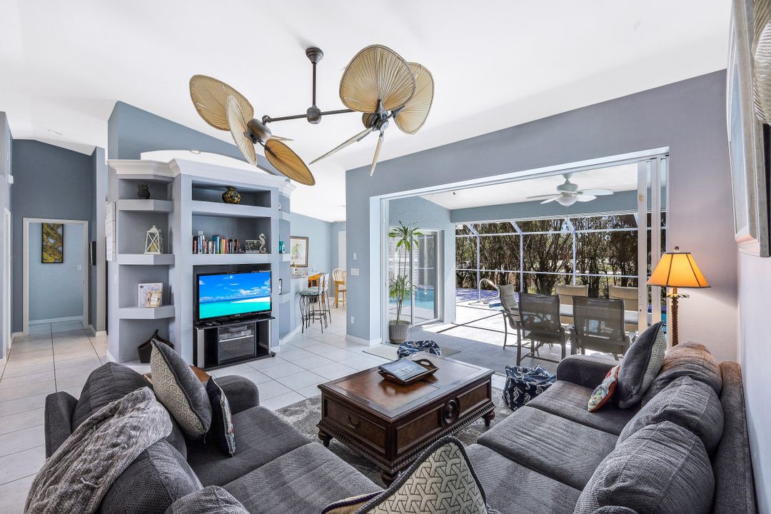 951 Dolphin Ct, Marco Island, FL 34145